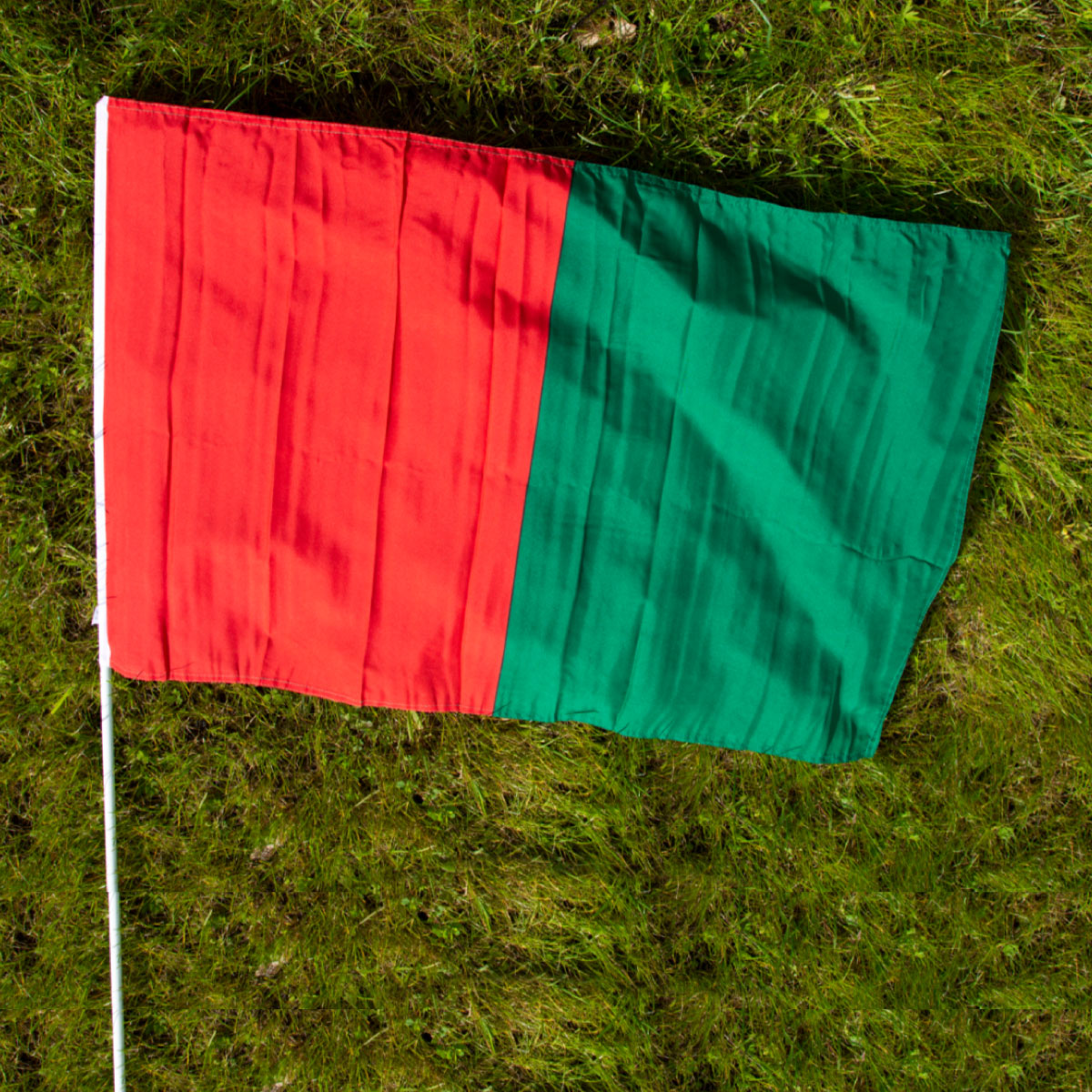 Mc Keever Sports Red/Green Half and Half Flag