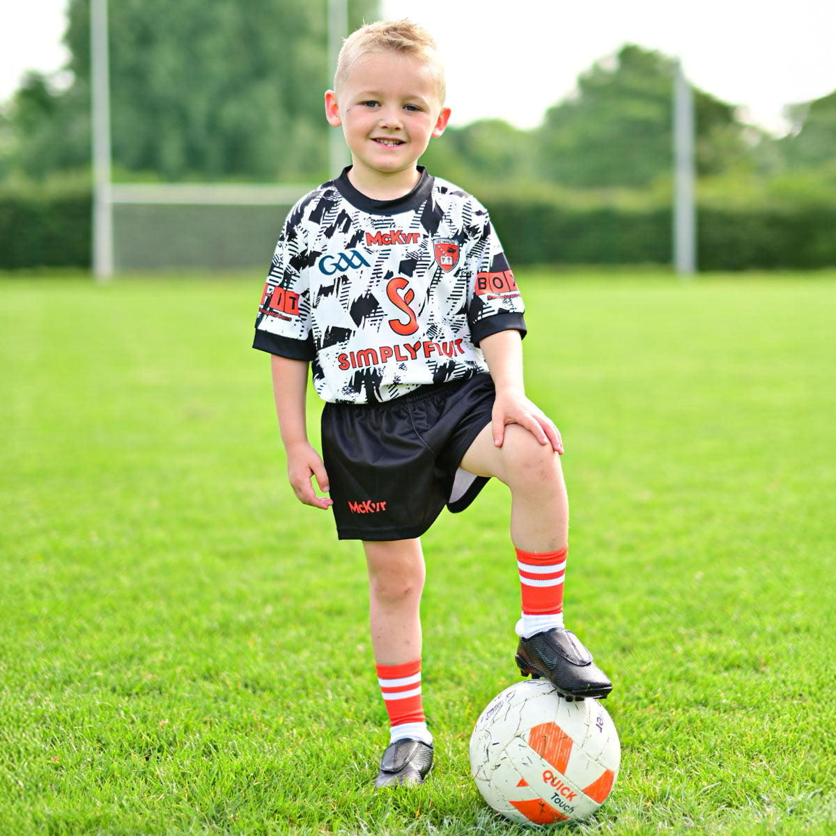 Mc Keever Armagh GAA Goalkeeper Mini Kit - Youth - White/Black